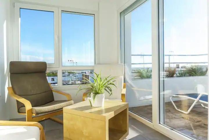 Apartamento Con Terraza Vistas Al Mar. 科尼尔-德拉弗龙特拉 外观 照片