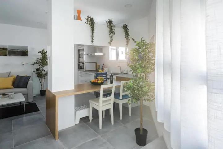 Apartamento Con Terraza Vistas Al Mar. 科尼尔-德拉弗龙特拉 外观 照片
